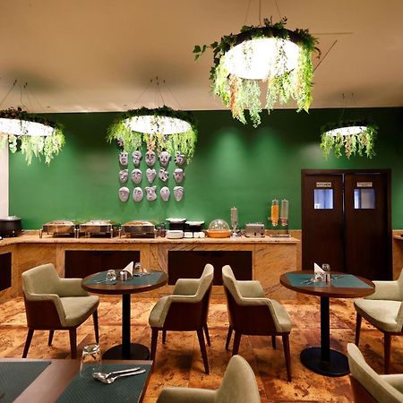 Quality Inn City Centre Varanasi Eksteriør bilde