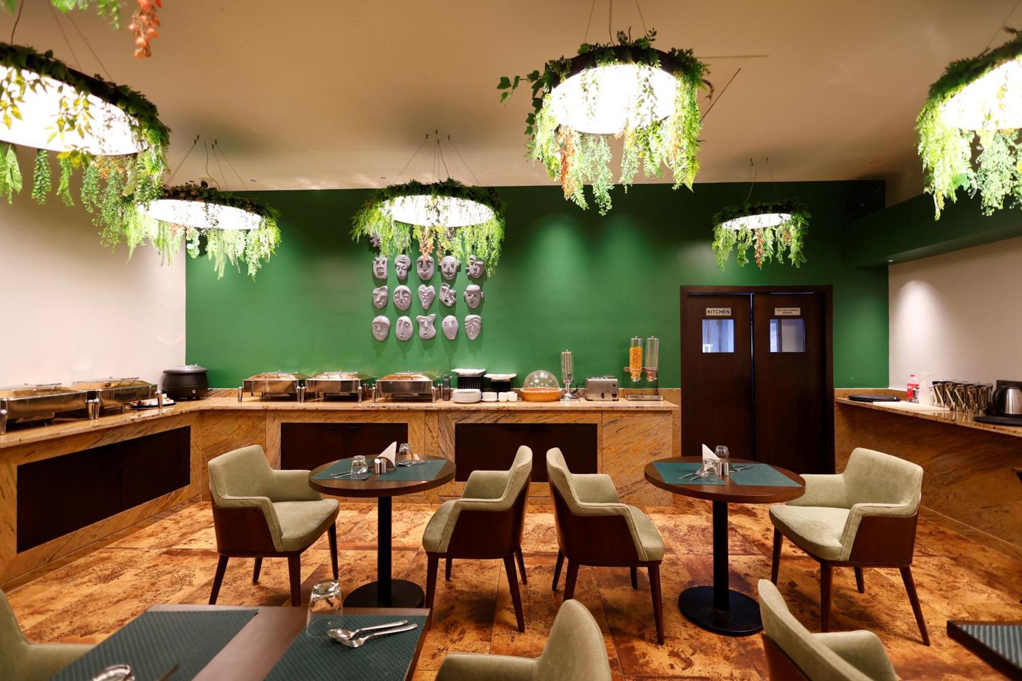 Quality Inn City Centre Varanasi Eksteriør bilde